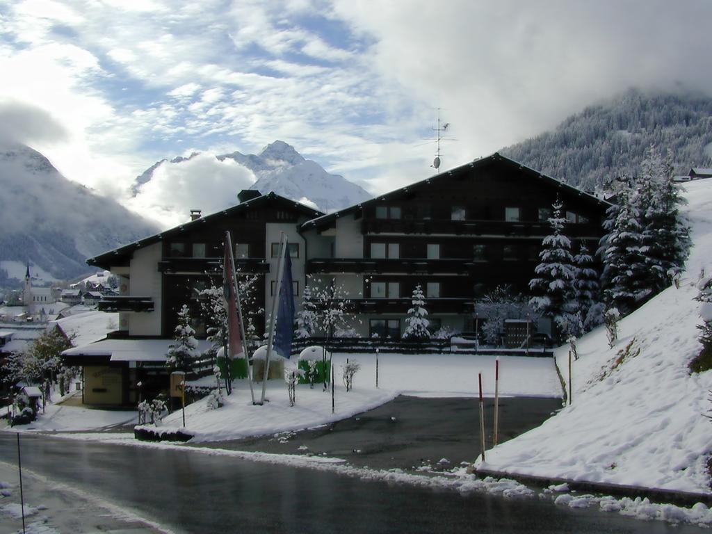 Suitehotel Kleinwalsertal Hirschegg  Luaran gambar